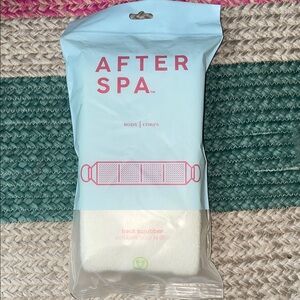 White Back Scrubber – Gentle Exfoliating Bath Strap
